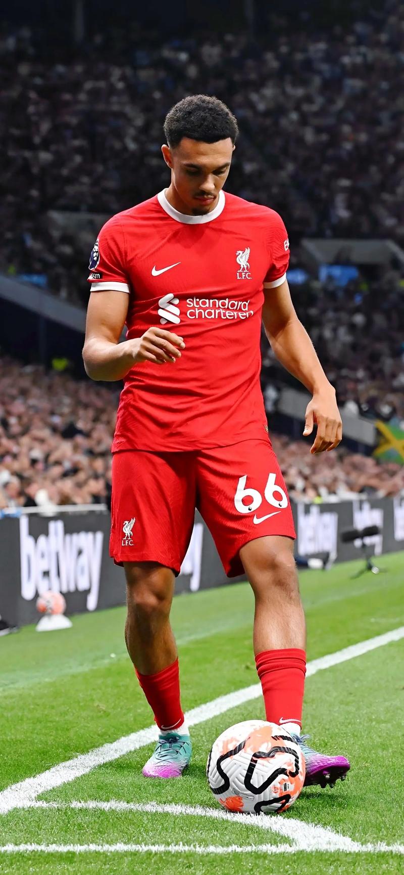 半场战报：葡萄牙U17 1-0瑞士U17，马特乌斯-米德建功（半场：葡萄牙U17暂1-0瑞士U17，马特乌斯-米德先拔头筹）