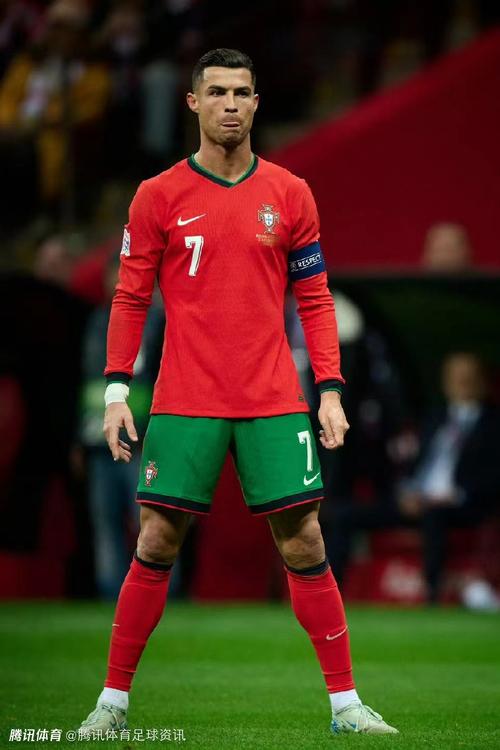 国家队主力二传加盟！剑指冠军！（国家队核心二传官宣加盟，直指冠军！）