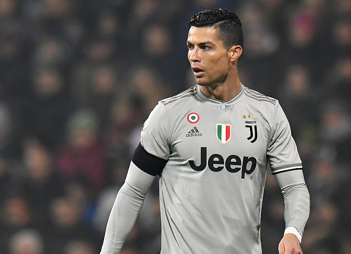 中超联赛总结：积分榜前三分析,（中超赛季盘点：积分榜前三深度解析）