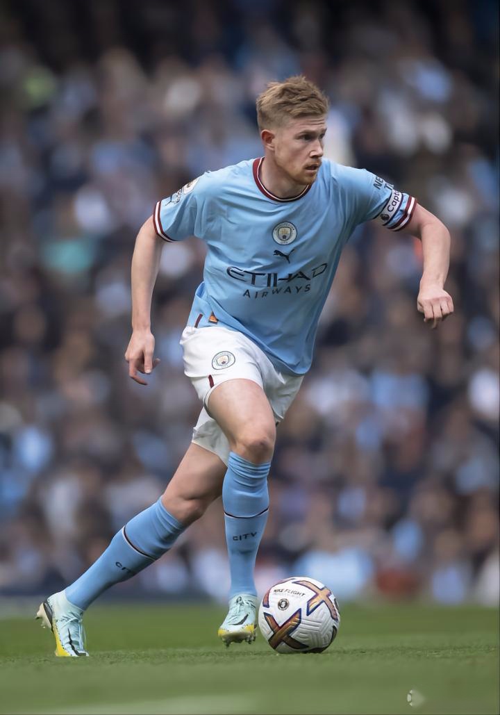 记者：卡马文加左脚踝轻微扭伤，将于周六接受进一步检查（记者称卡马文加左脚踝轻度扭伤，周六将接受进一步检查）