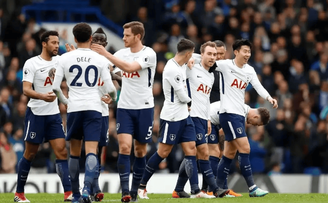 西甲前瞻：巴萨剑指7连胜巩固领跑，奥萨苏纳沦落保级军团（西甲前瞻：巴萨冲击七连胜稳固榜首，奥萨苏纳陷入保级泥潭）